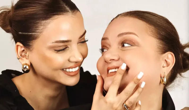 Ayseldən anası ilə fotolar