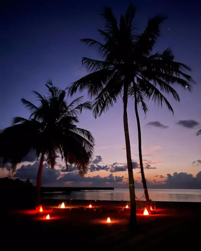 Naominin uşaqları və milyonçu “sevgilisi” ilə Maldiv tətili