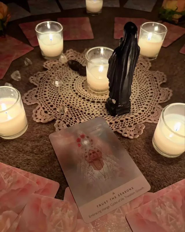 20 ildən sonra ilk dəfə ad gününü tək qeyd etdi - Fotolar