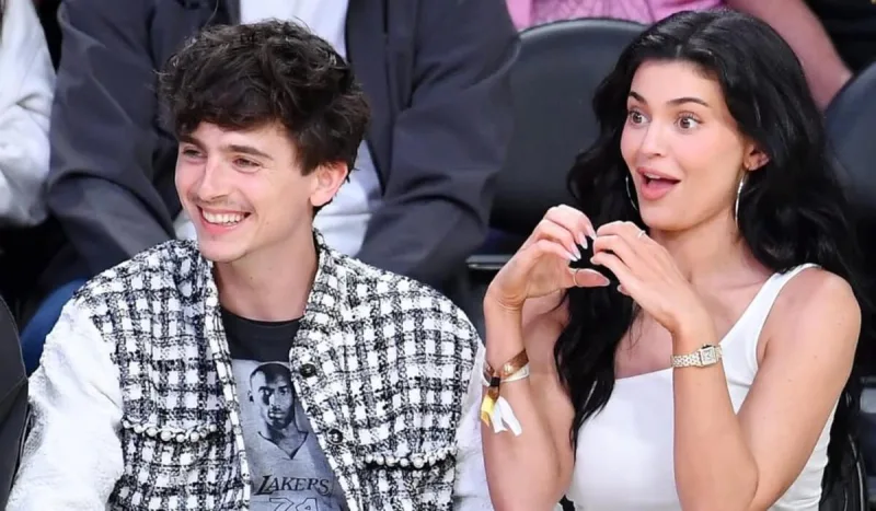 Timoti ilə Kayli matçda görüntüləndi