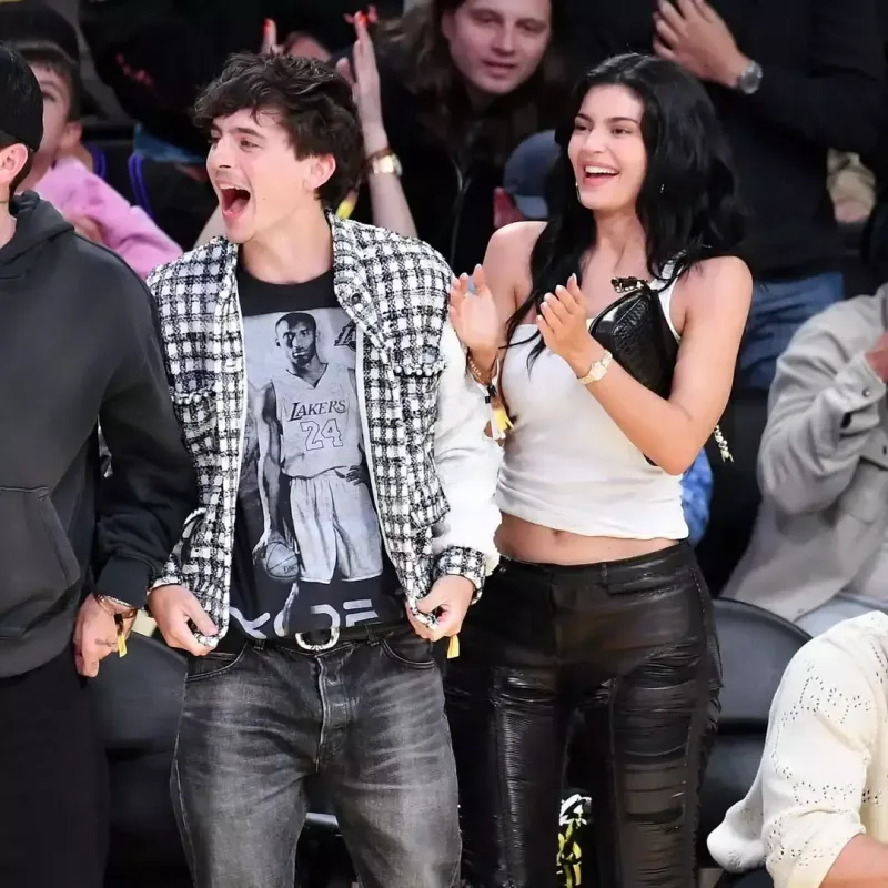 Timoti ilə Kayli matçda görüntüləndi