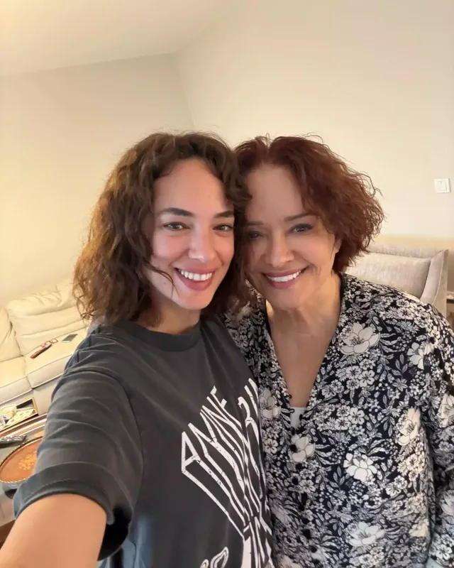 Seda Bakan Müjde Arı canlandıracaq