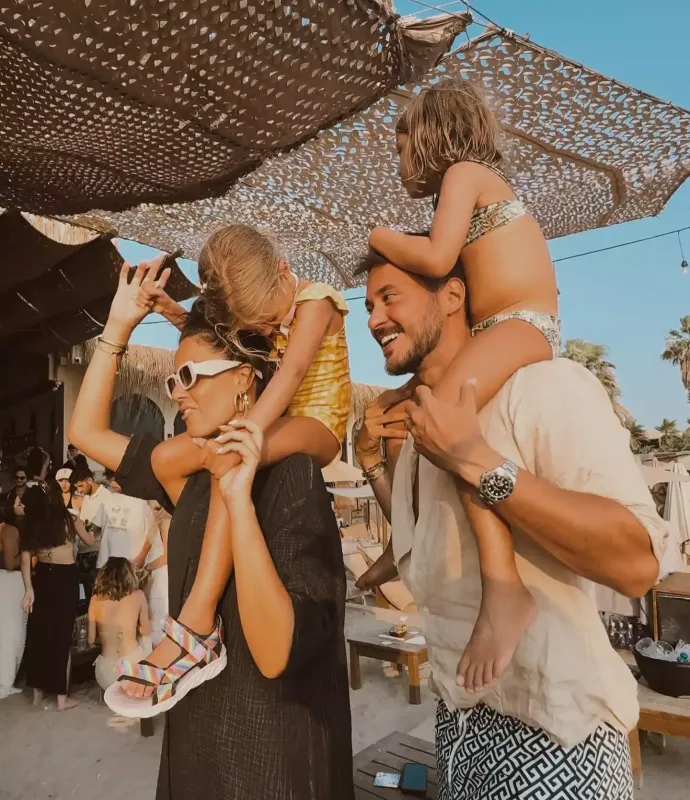 Yenə boşana bilmədilər...