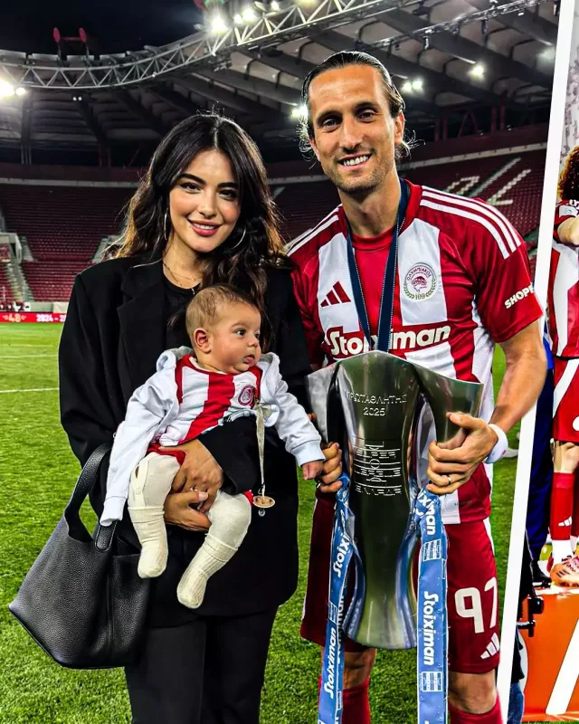 Oğullarının üzünü göstərdi