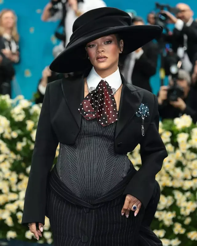 Rihannanın “Met Gala” tərzi…