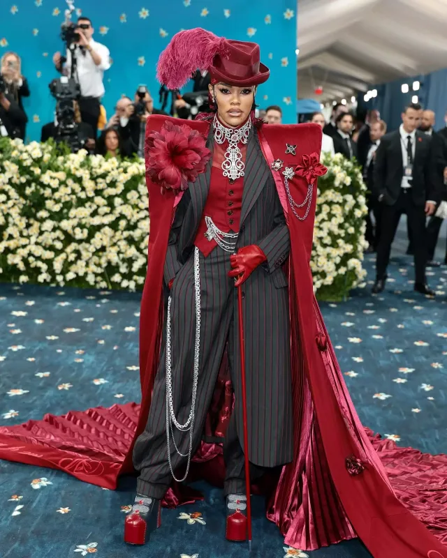 “Met Gala”dan maraqlı görüntülər... - Yenilənib