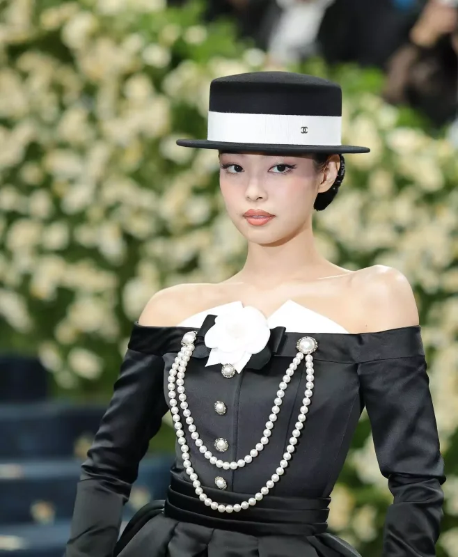 “Met Gala”dan maraqlı görüntülər... - Yenilənib