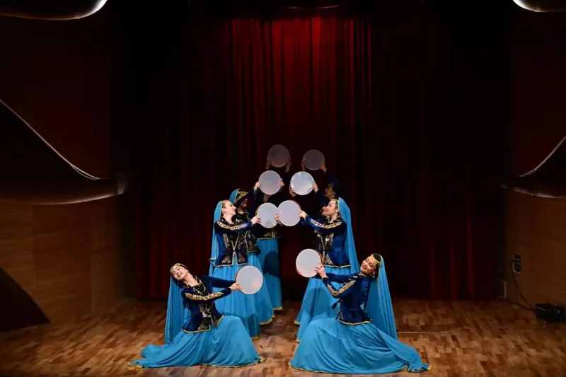 Mərakeş Krallığının şahzadəsi Beynəlxalq Muğam Mərkəzi ilə tanış olub