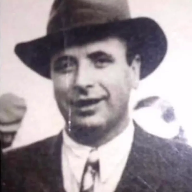 Nigar veteran babasını paylaşdı