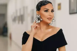 Vüsalədən ağ-qara “look”