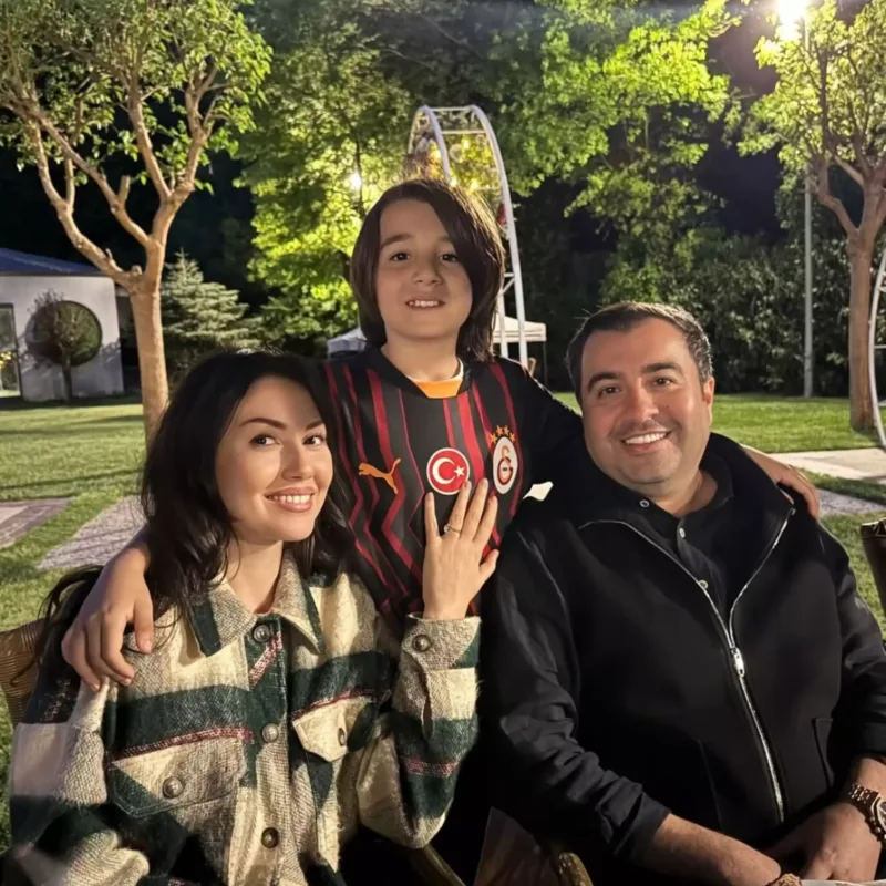 Safura oğlunun ad günündən paylaşım etdi