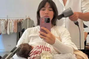 Neslihandan oğlu ilə foto