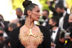 “Kann”da çılpaqlıq qadağası!