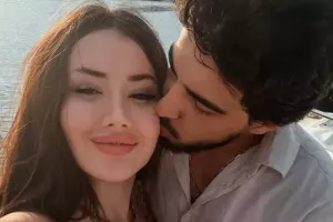 Aysel həyat yoldaşı ilə