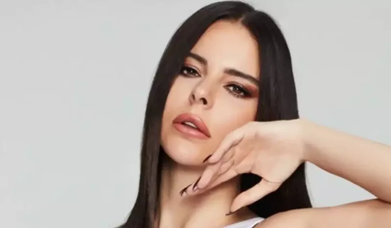 Simge Sağına ağır itki