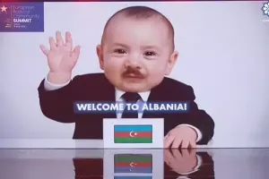 Prezidentləri güldürən sürpriz... - Video