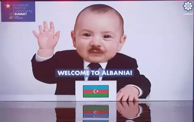 Prezidentləri güldürən sürpriz... - Video