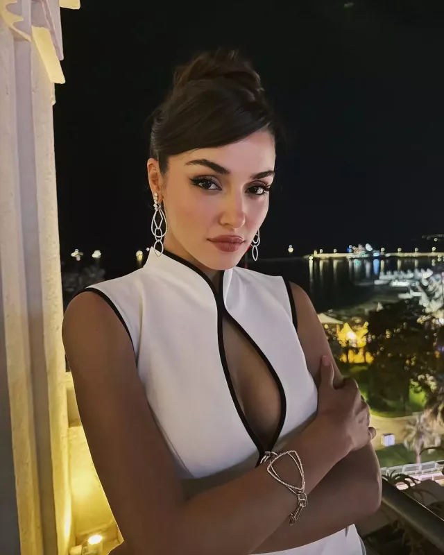 Handedən ağ-qara look!