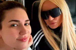 Gülşen eks-sevgilisi Alişanın xanımı ilə