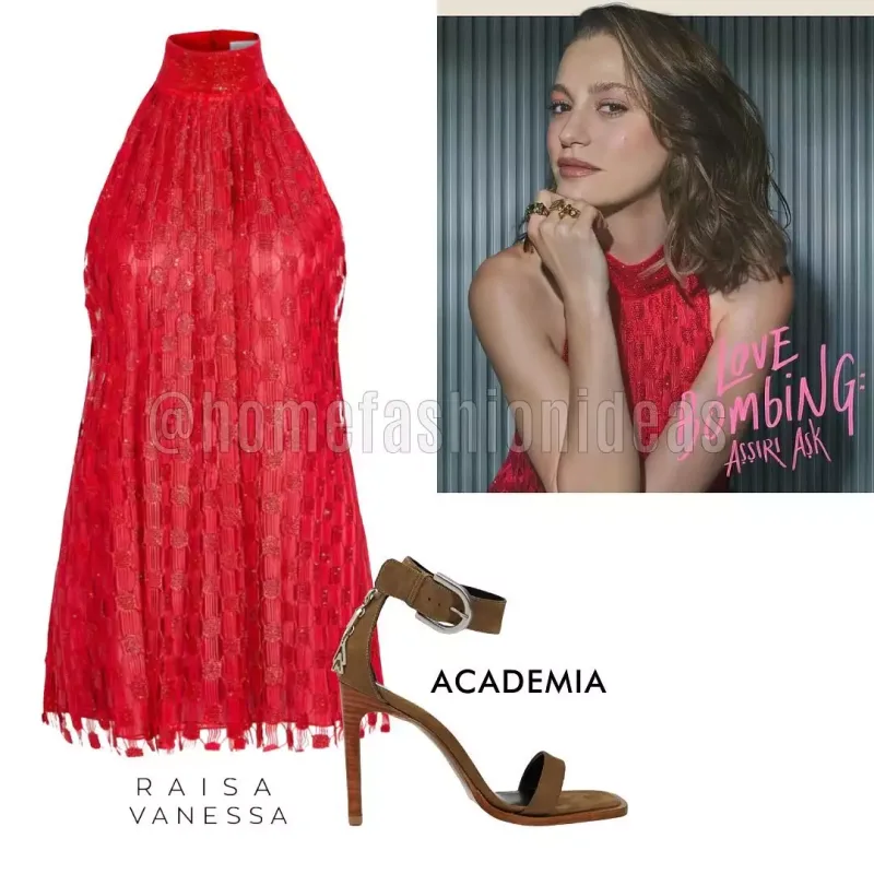 Serenayla Mehin eyni libasda!