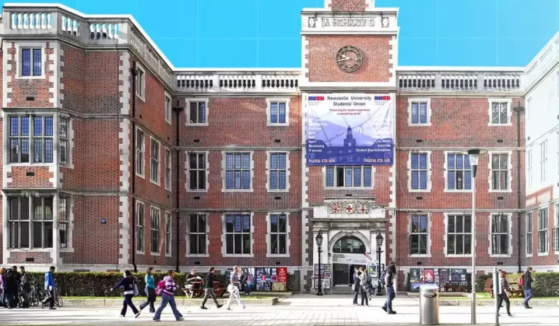 Güvənli, etibarlı tədris mərkəzi: Avropada təhsil!