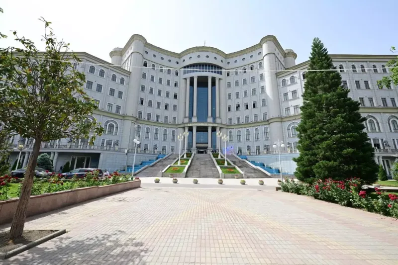 Adil Kərimli Düşənbədə tacik həmkarı ilə görüşüb