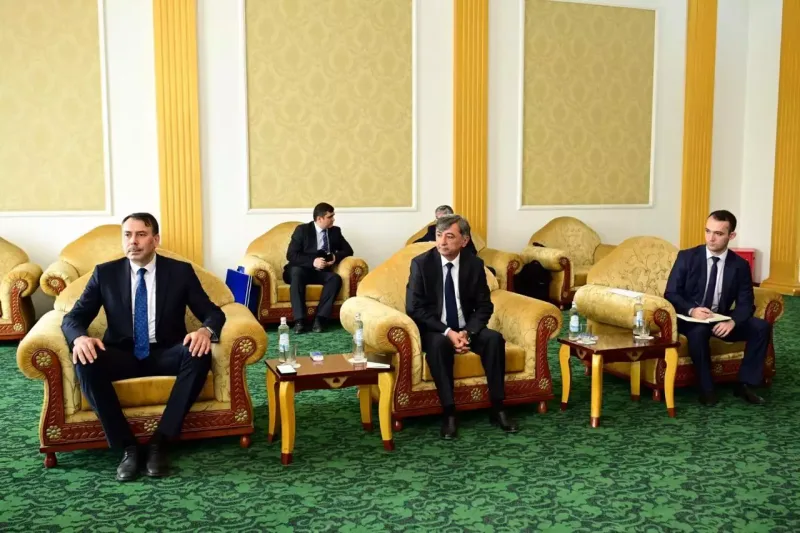 Adil Kərimli Düşənbədə tacik həmkarı ilə görüşüb