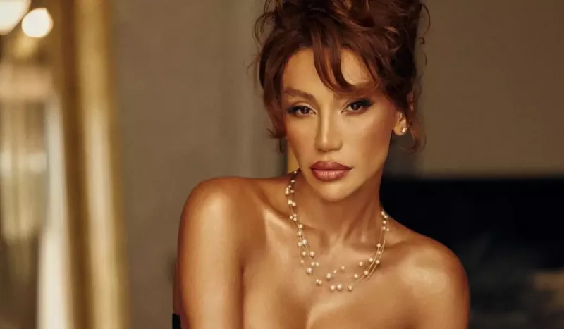 Röya Ayxan Kann-a gedir!