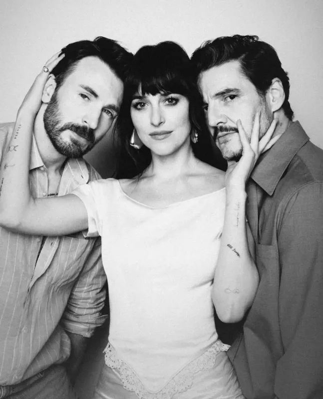 Üç ulduz bir yerdə…