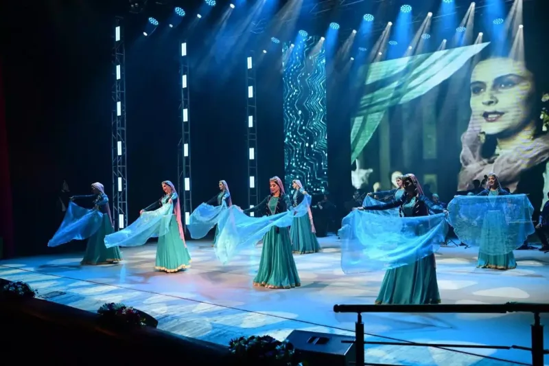 Tacikistanda Azərbaycan Mədəniyyəti Günlərinin qala konserti keçirilib