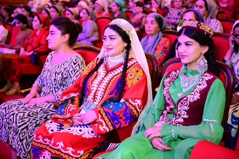 Tacikistanda Azərbaycan Qədim Musiqi Alətləri Ansamblının konserti böyük coşqu ilə qarşılanıb