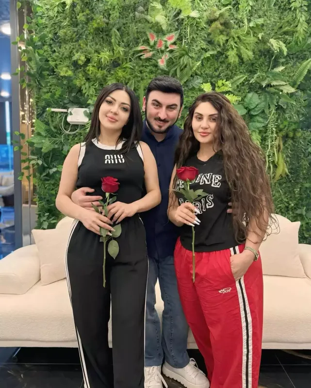 Şəbnəmlə Vəfa barışdı