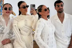 Mahir anası, sevgilisi və bacısı ilə İbizaya getdi