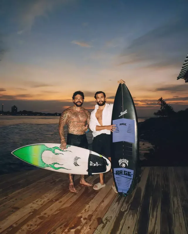 Timati ilə Coninin sörfinq macərası