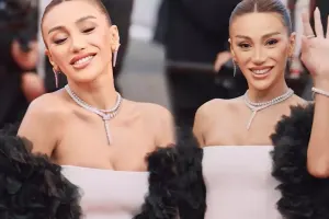 Röya Ayxan qırmızı xalıda!