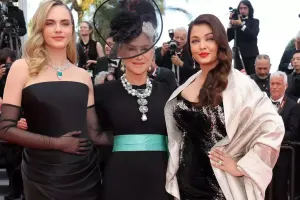 Qırmızı xalıda görüşdülər