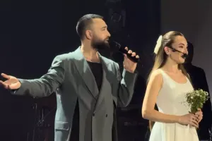 Konsertində selektiv abortlara diqqət çəkdi!