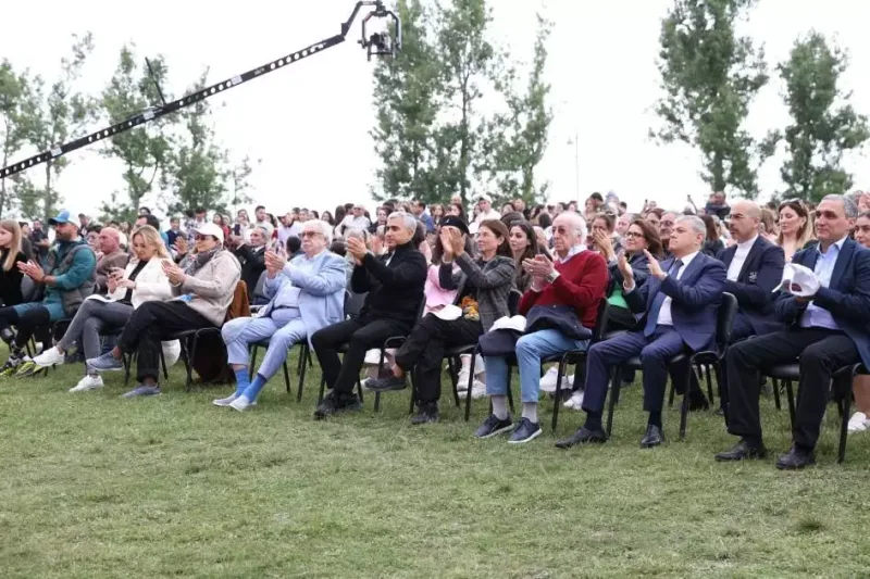 Xarıbülbül Festivalı keçirilir!