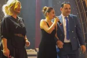 Vüqar Əbdülov qızına toy etdi