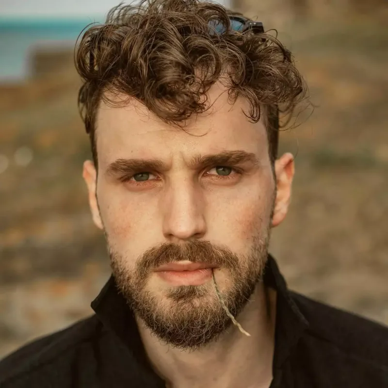 “Uzak Şehir”ə vida edir