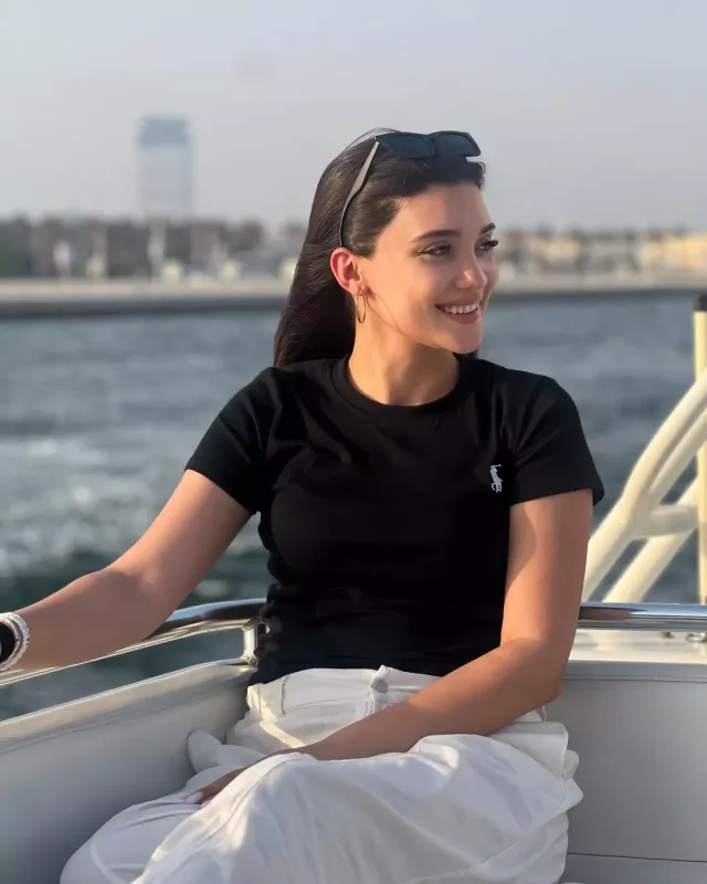 Cövdətlə xanımı Dubayda