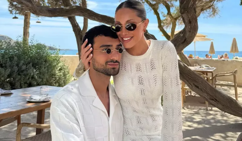 Mahirdən sevgilisi ilə paylaşım