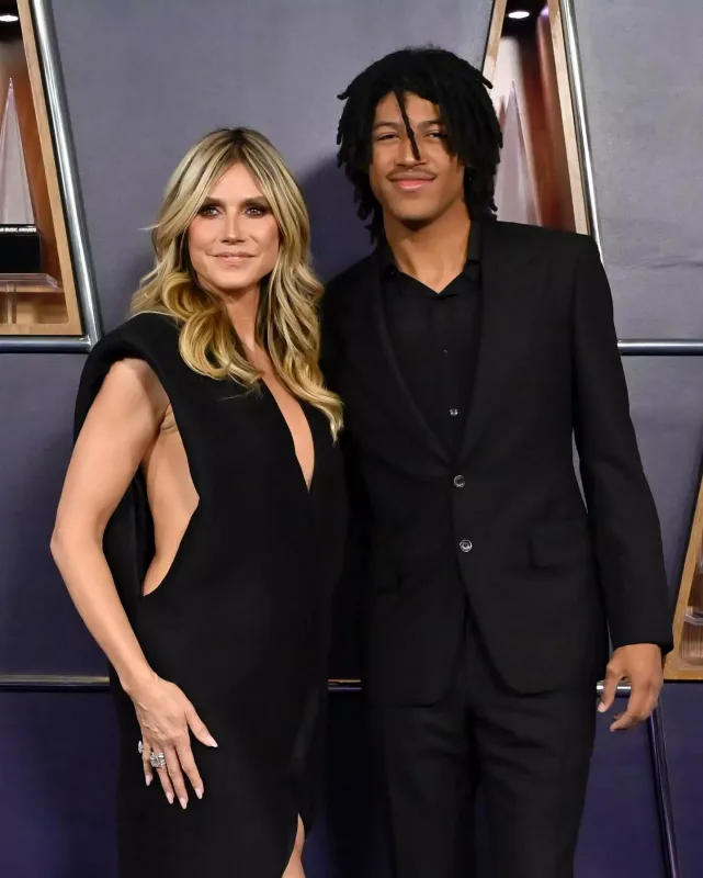 Qırmızı xalıda diqqət çəkənlər...