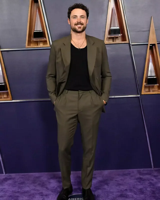 Qırmızı xalıda diqqət çəkənlər...