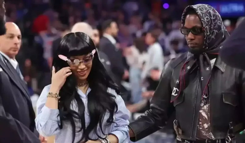 Offset Kardidən aliment istəyir