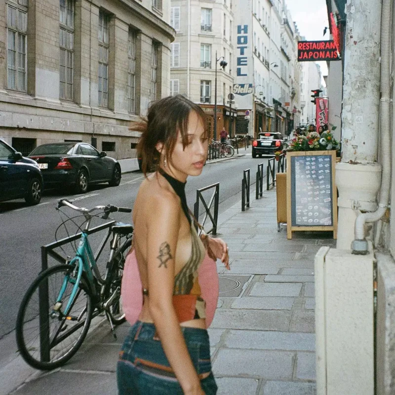 Hadidlərin Aydan adlı bacısı var imiş