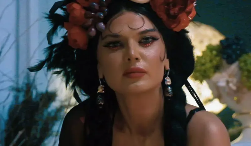 Natavan “Gülə-gülə” dedi