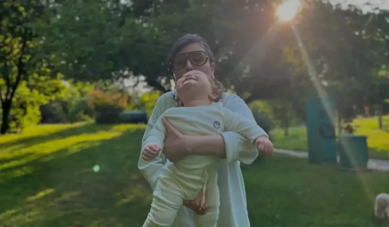 “Nur” qızı ilə…