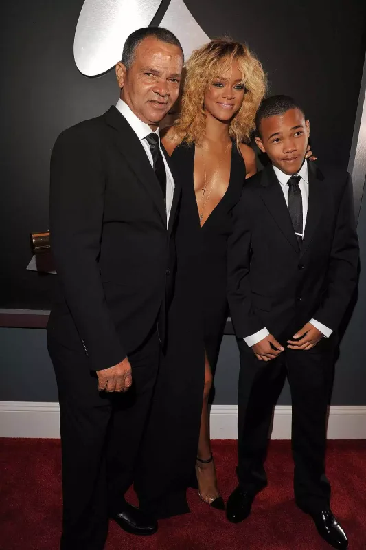 Rihannaya ağır itki