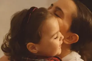 Azərin xanımı ilə qızı…